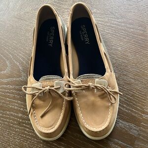 Sperry Topsiders
